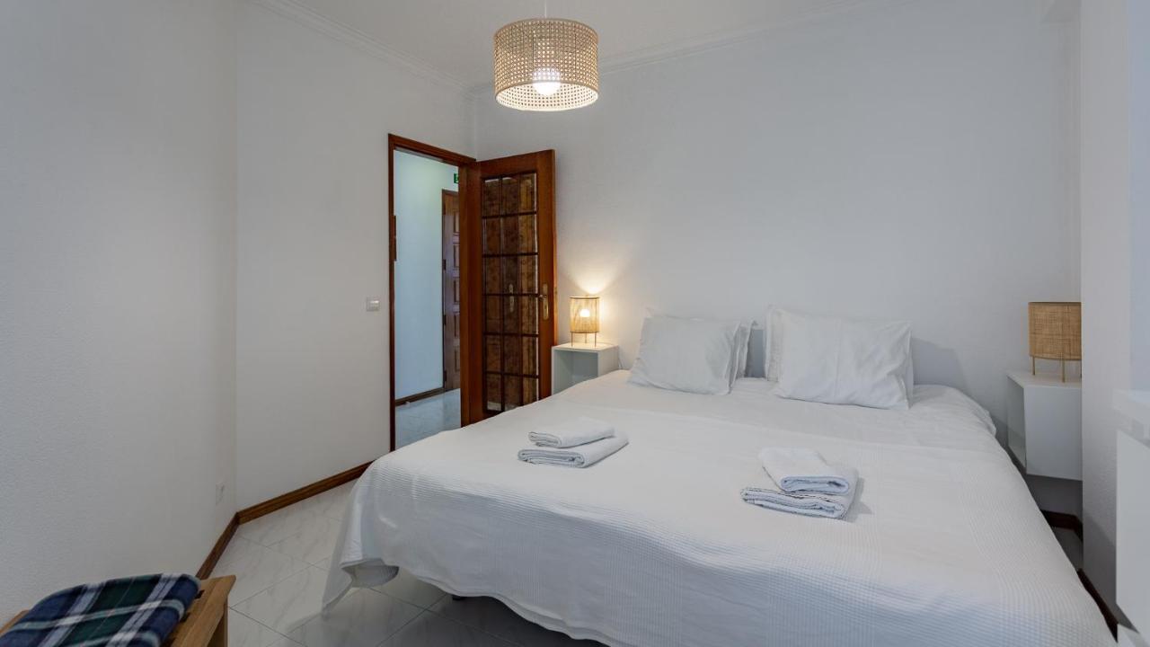 Bright 1Bdr Apartment W/Balcony By Lovelystay Vila Real de Santo António Buitenkant foto